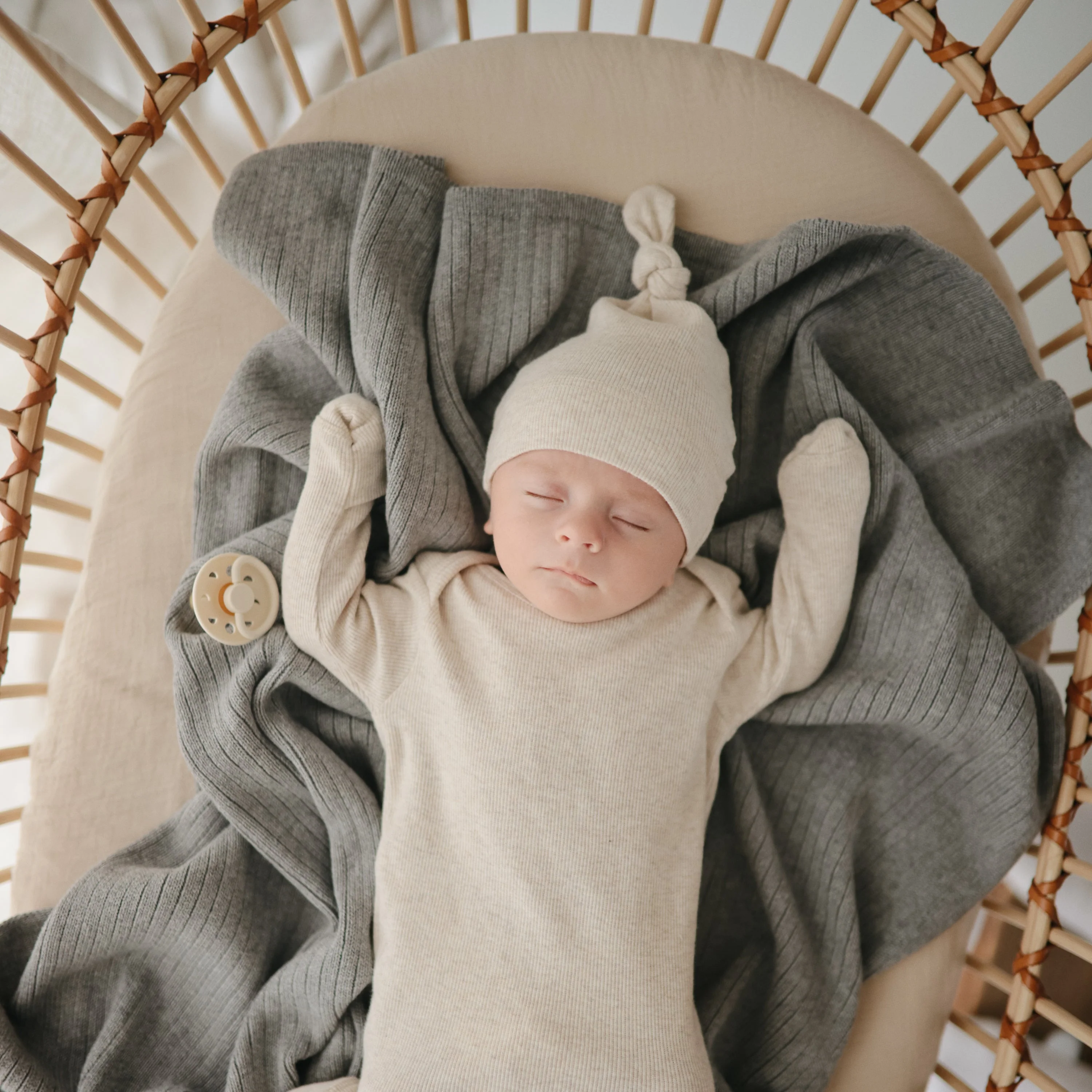 Extra Soft Muslin Crib Sheet - 2 Pack - Image 9