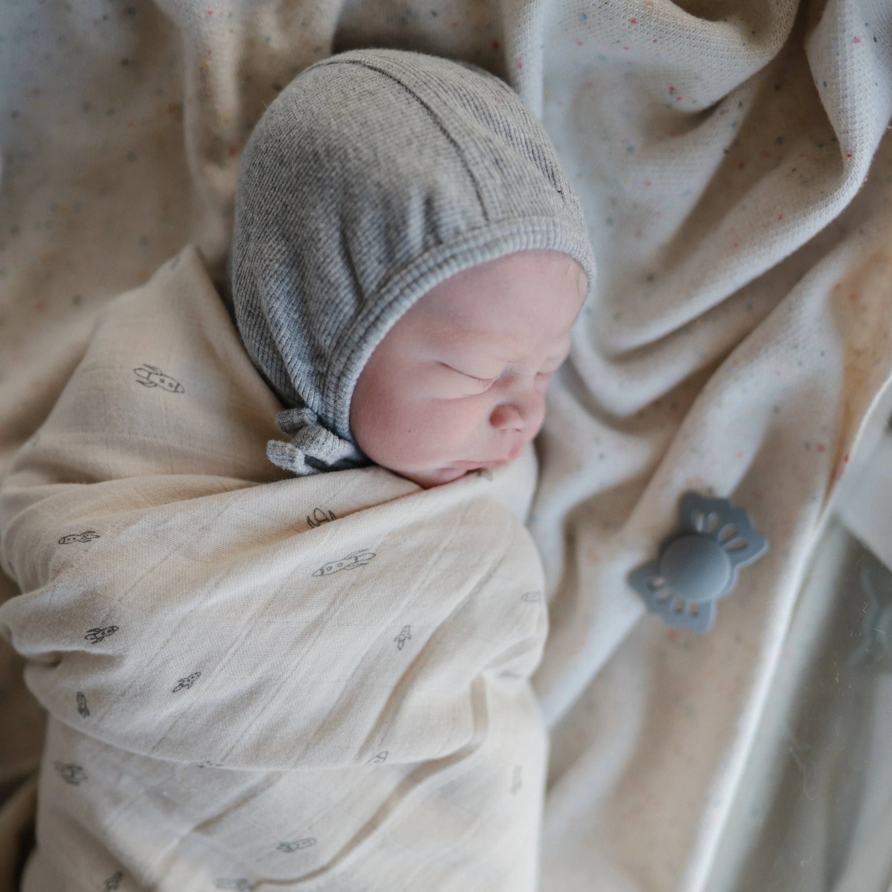 FRIGG Lucky Symmetrical Silicone Pacifier 2-Pack (0-6 Months) - Image 30