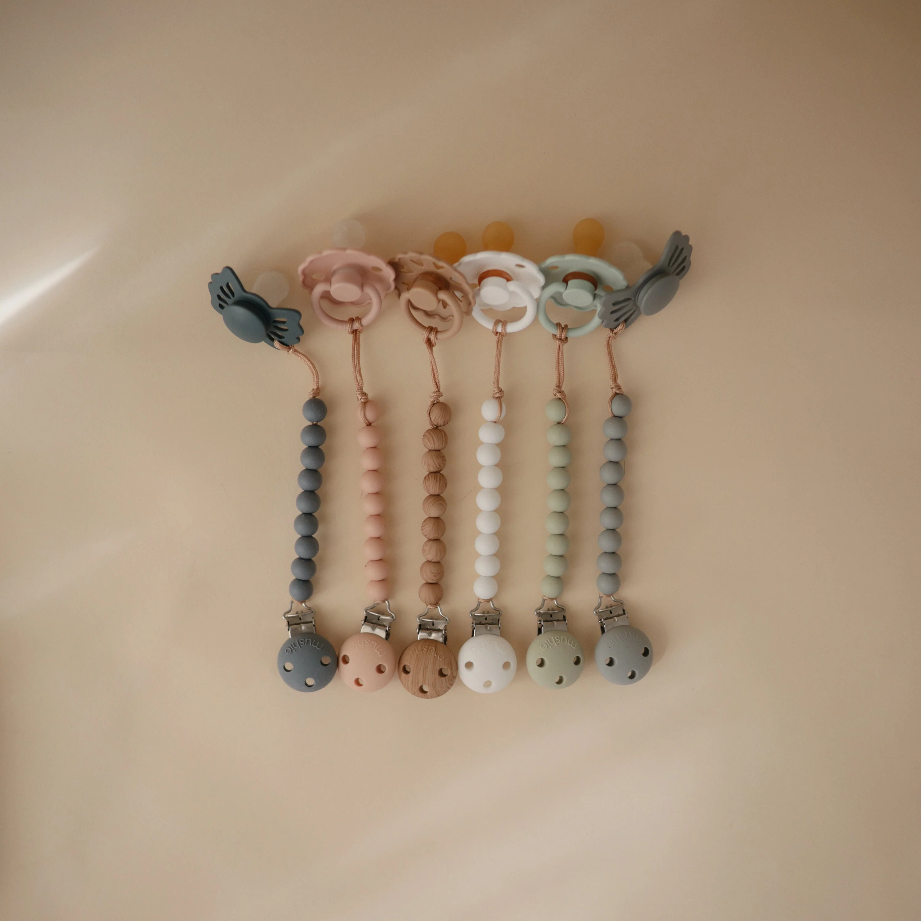 FRIGG Lucky Symmetrical Silicone Pacifier 2-Pack (0-6 Months) - Image 44