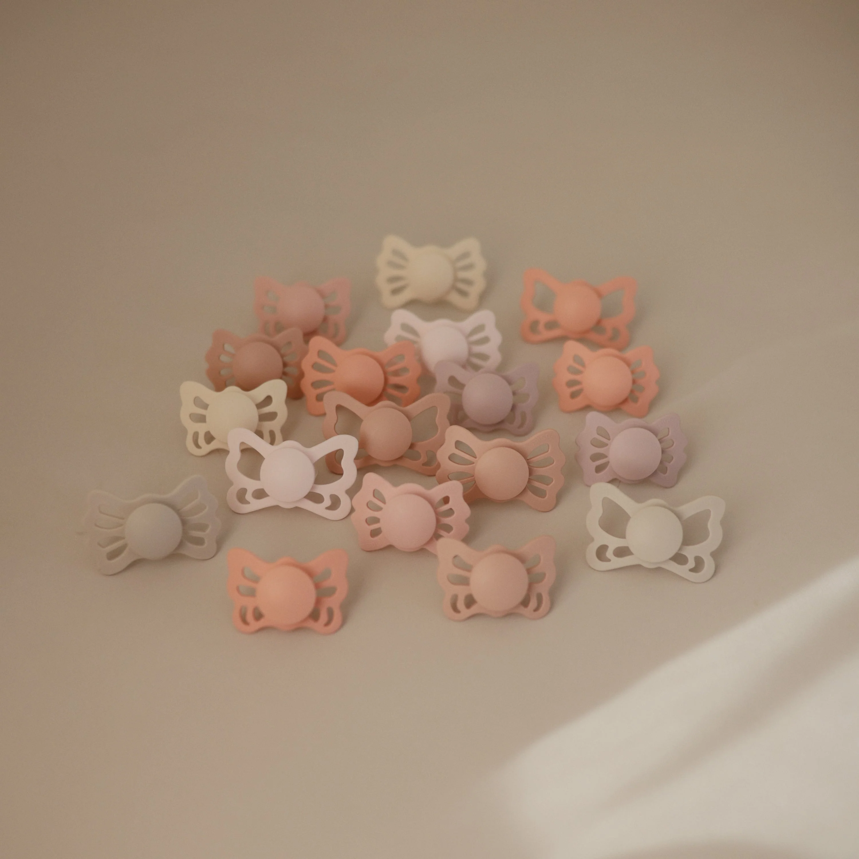 FRIGG Lucky Symmetrical Silicone Pacifier 2-Pack (0-6 Months) - Image 53