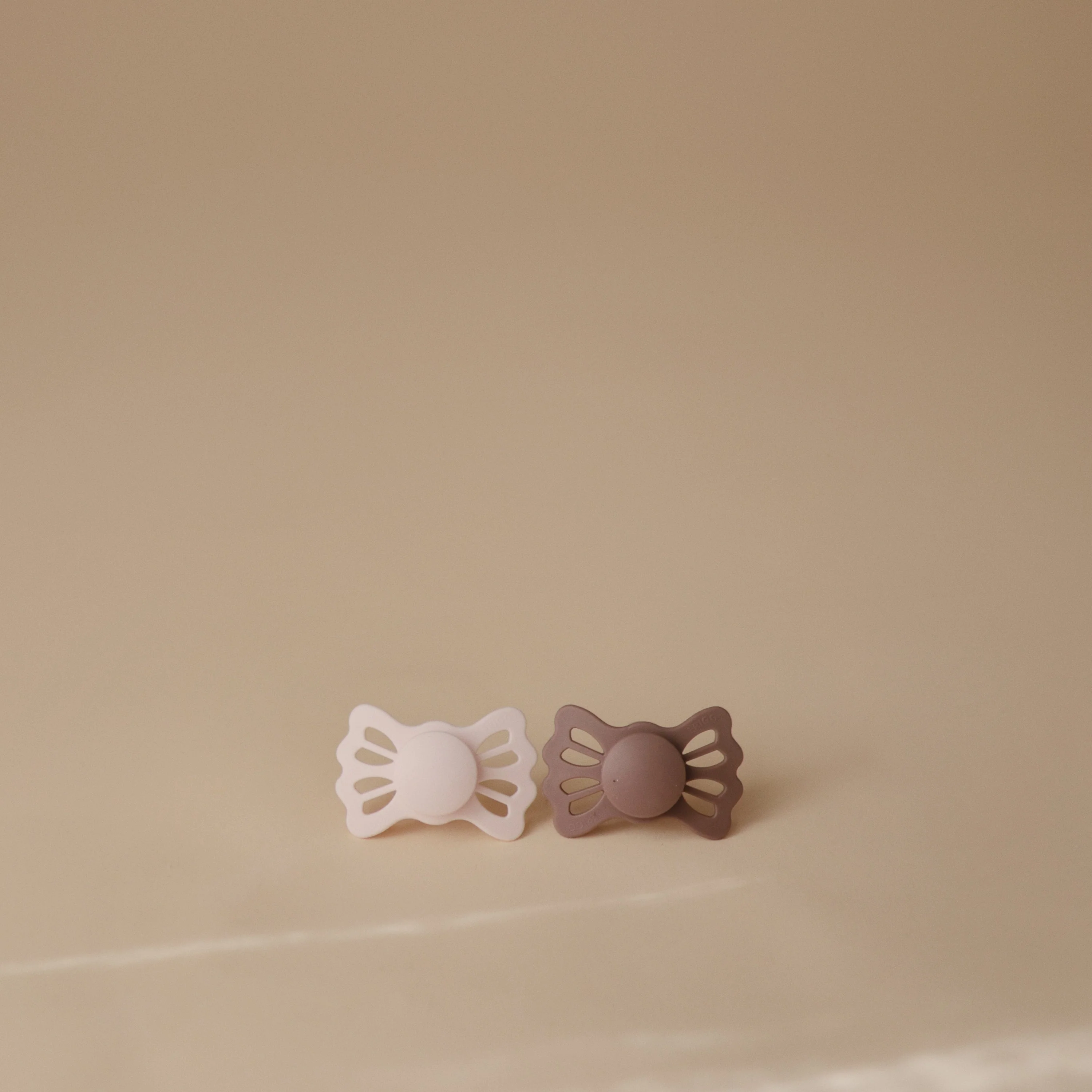 FRIGG Lucky Symmetrical Silicone Pacifier 2-Pack (6-18 Months) - Image 22