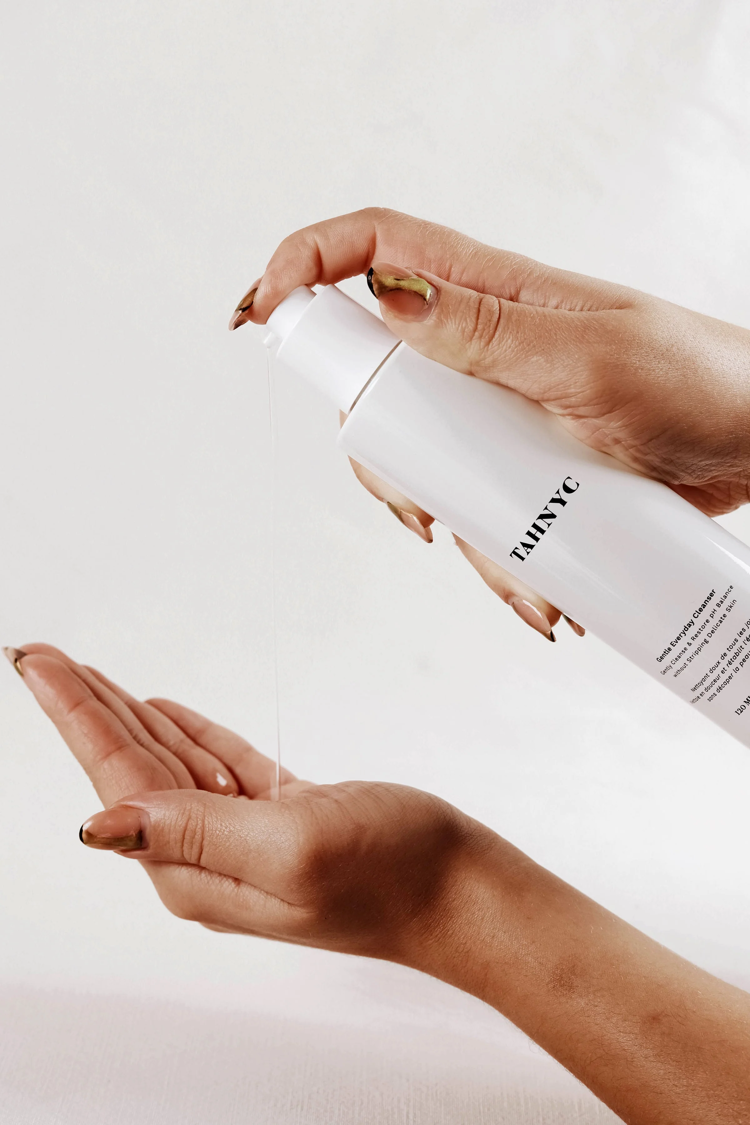 Gentle Everyday Cleanser - Image 11