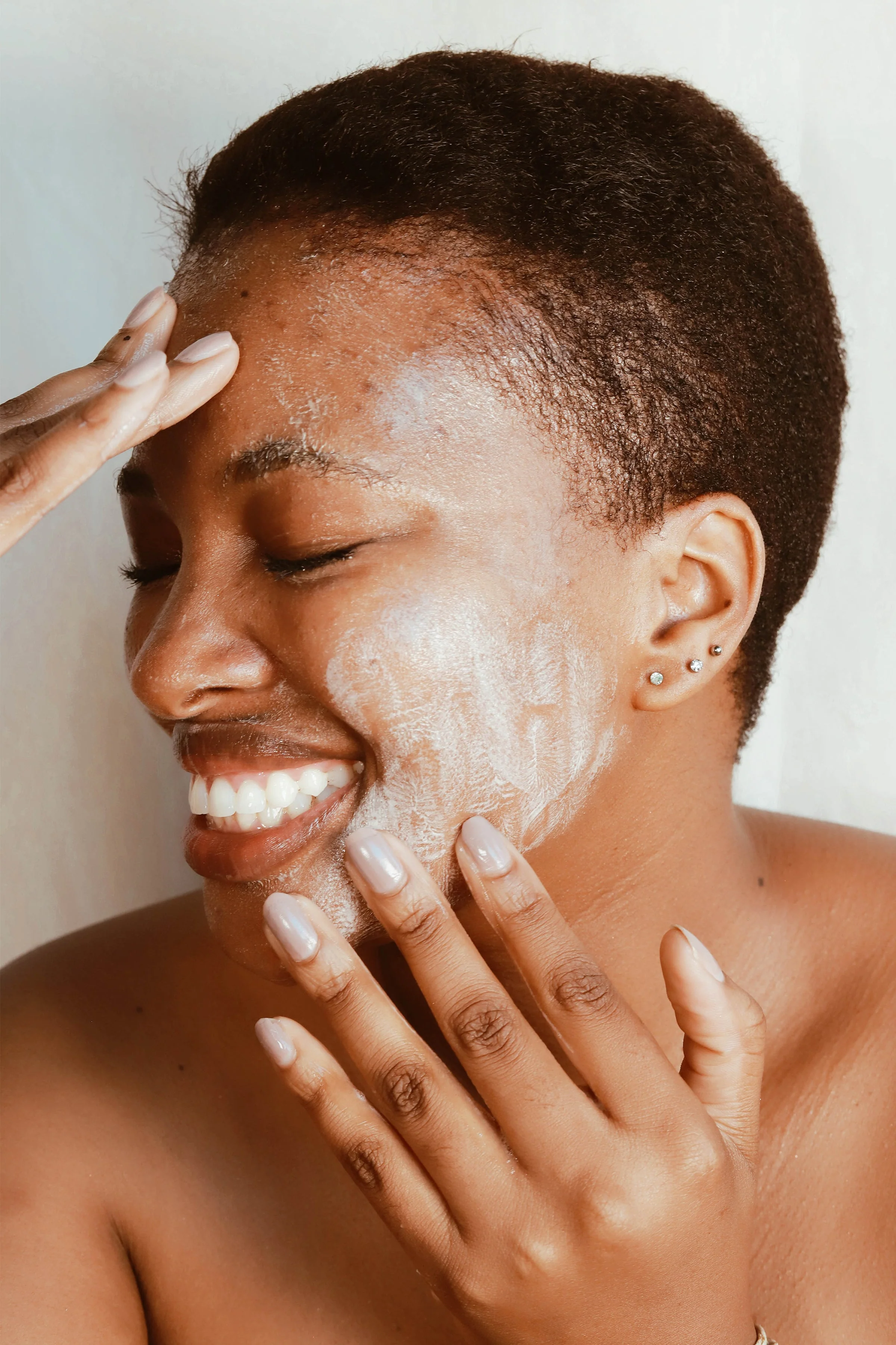 Gentle Everyday Cleanser - Image 3