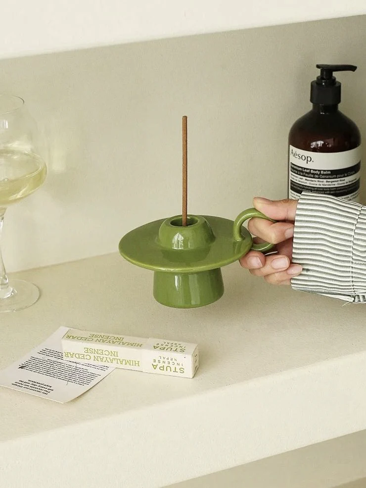Handmade Ceramic UFO Candle Holder, Retro Table Decor - Image 9