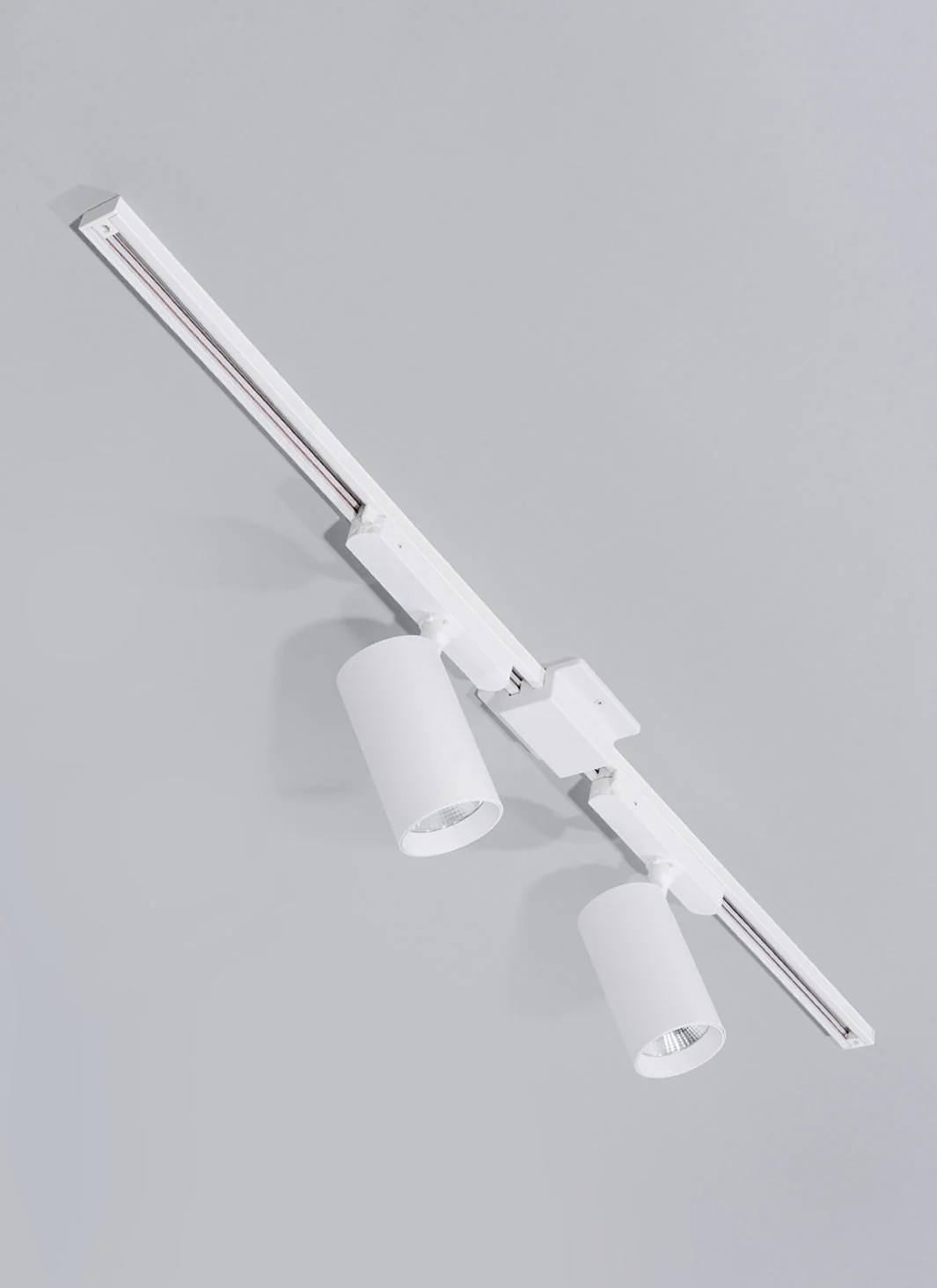 Hardwired Highland™ Track Light System - Image 10
