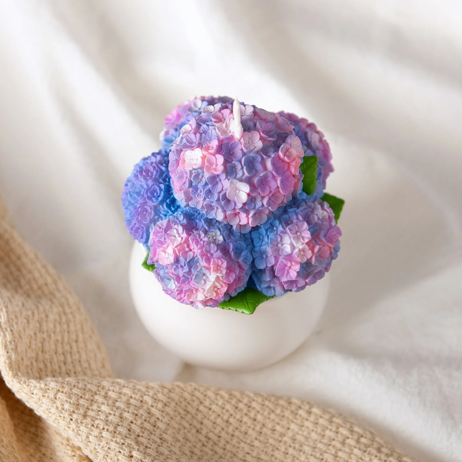 Hydrangea Candle - Image 10