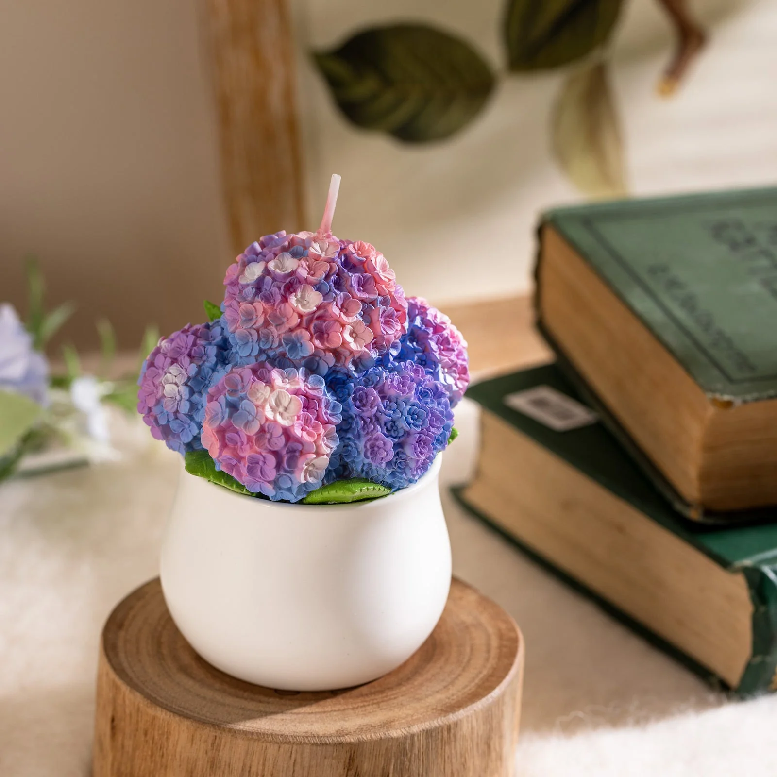 Hydrangea Candle - Image 3
