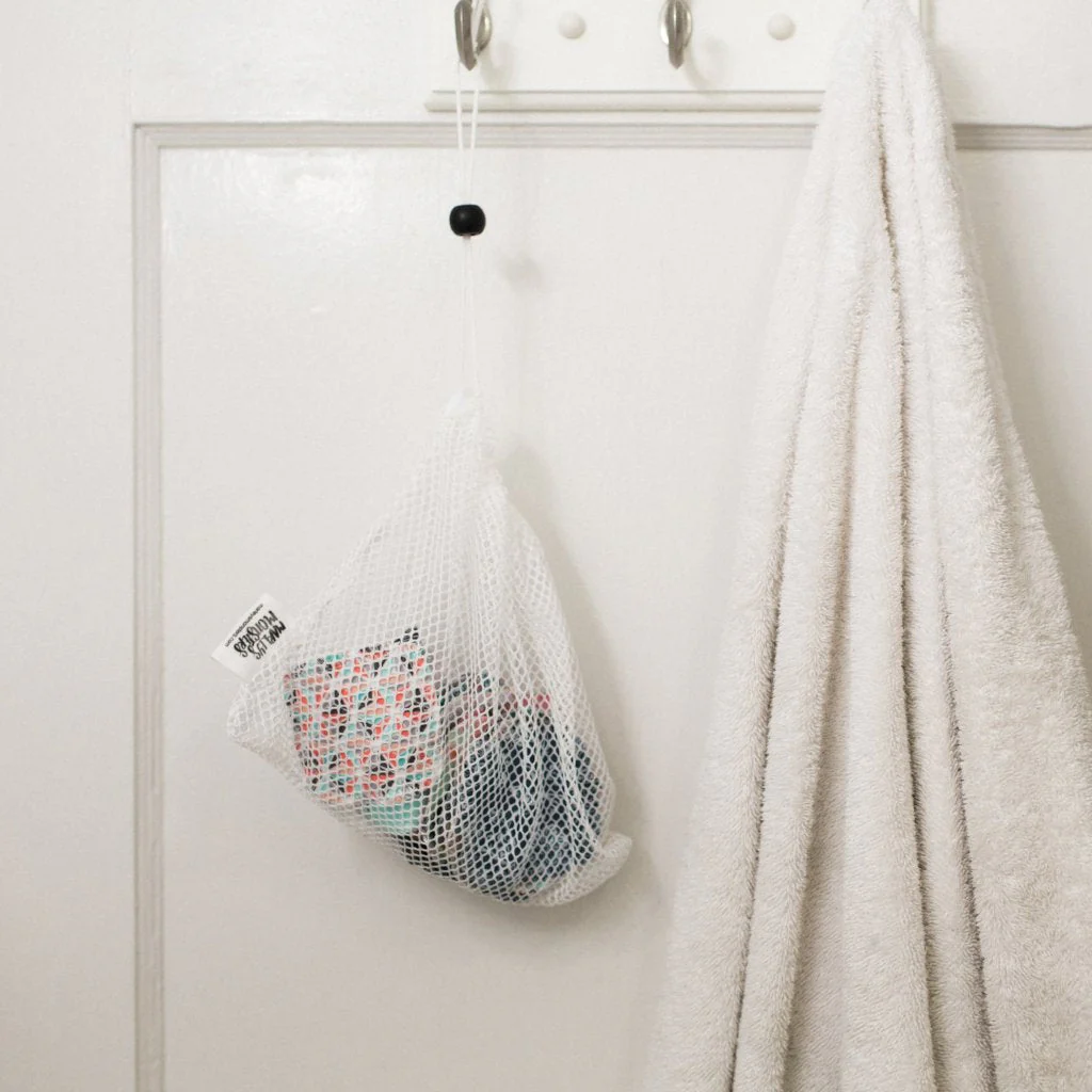 Mesh Laundry Bag & Facial Rounds Set - Image 6