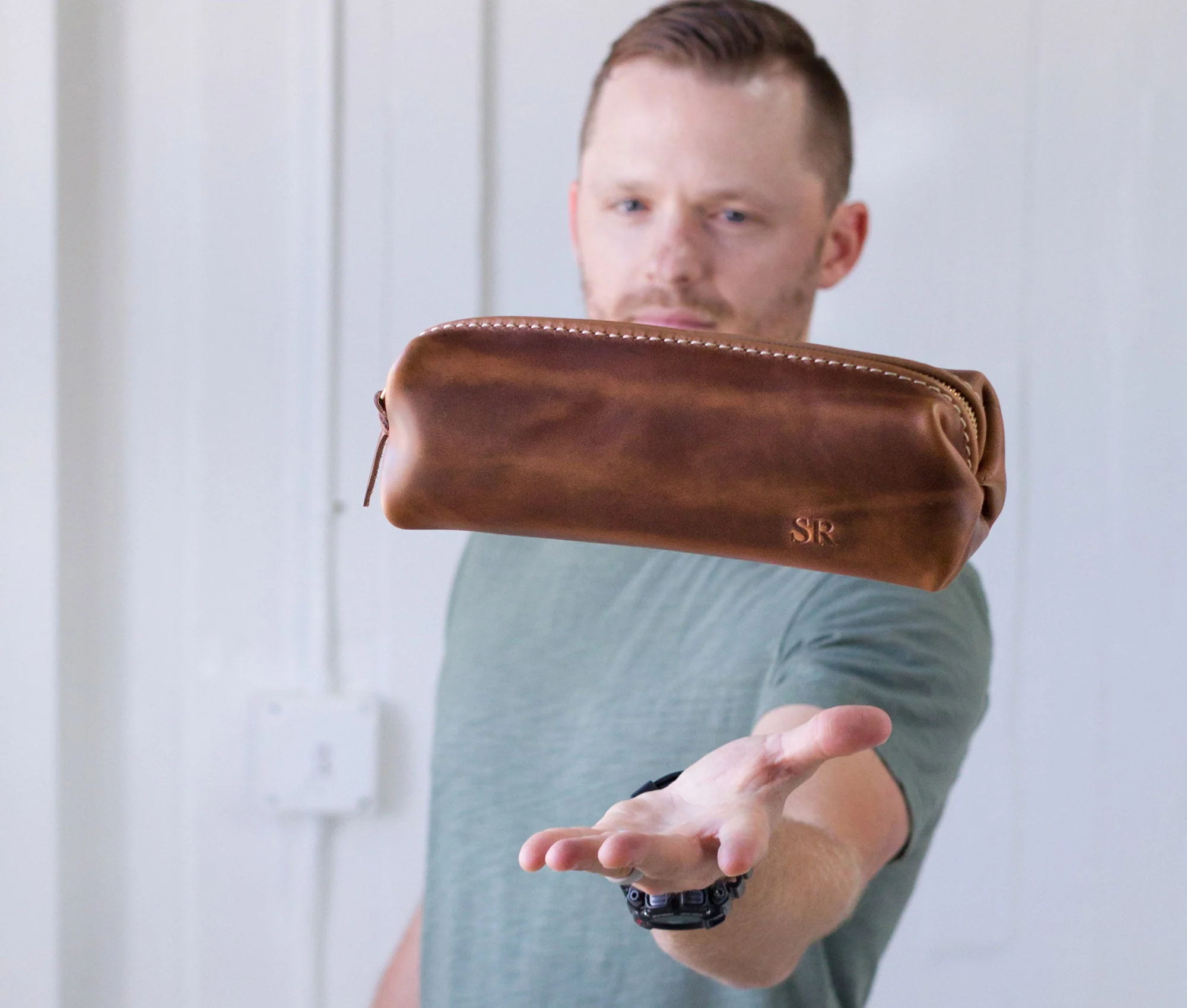 Minimalist Shave Bag by Lifetime Leather Co - Image 7