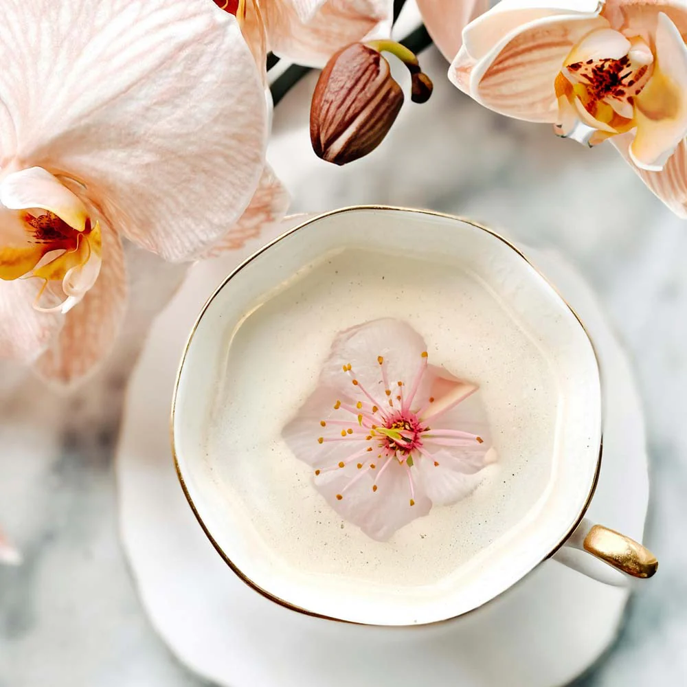 Natural Vanilla Orchid White Marble Candle 6oz - Image 2