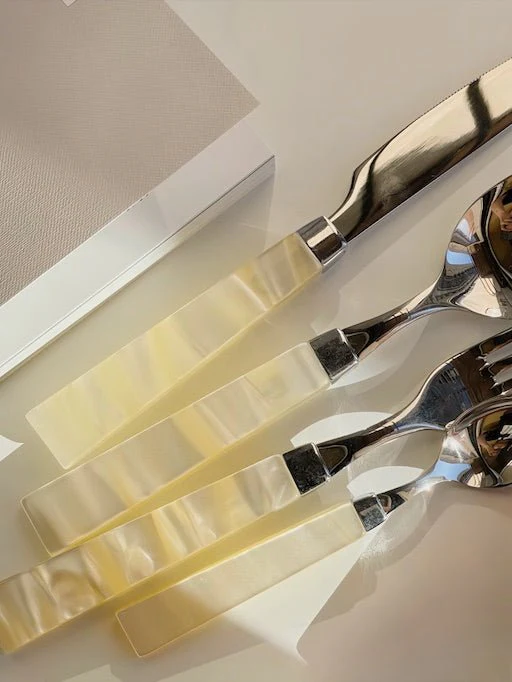 Pearl Flatware Set of 8 Pcs, Elegant Italian Giada Cutlery, Ivory Silverware - Image 5