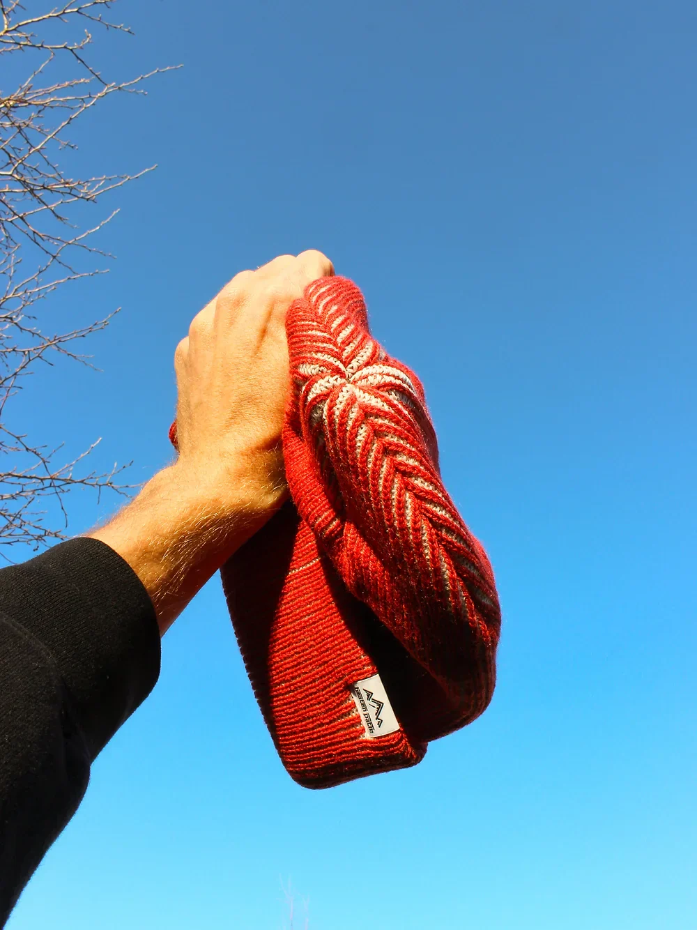 RED WOOL BEANIE - Image 7