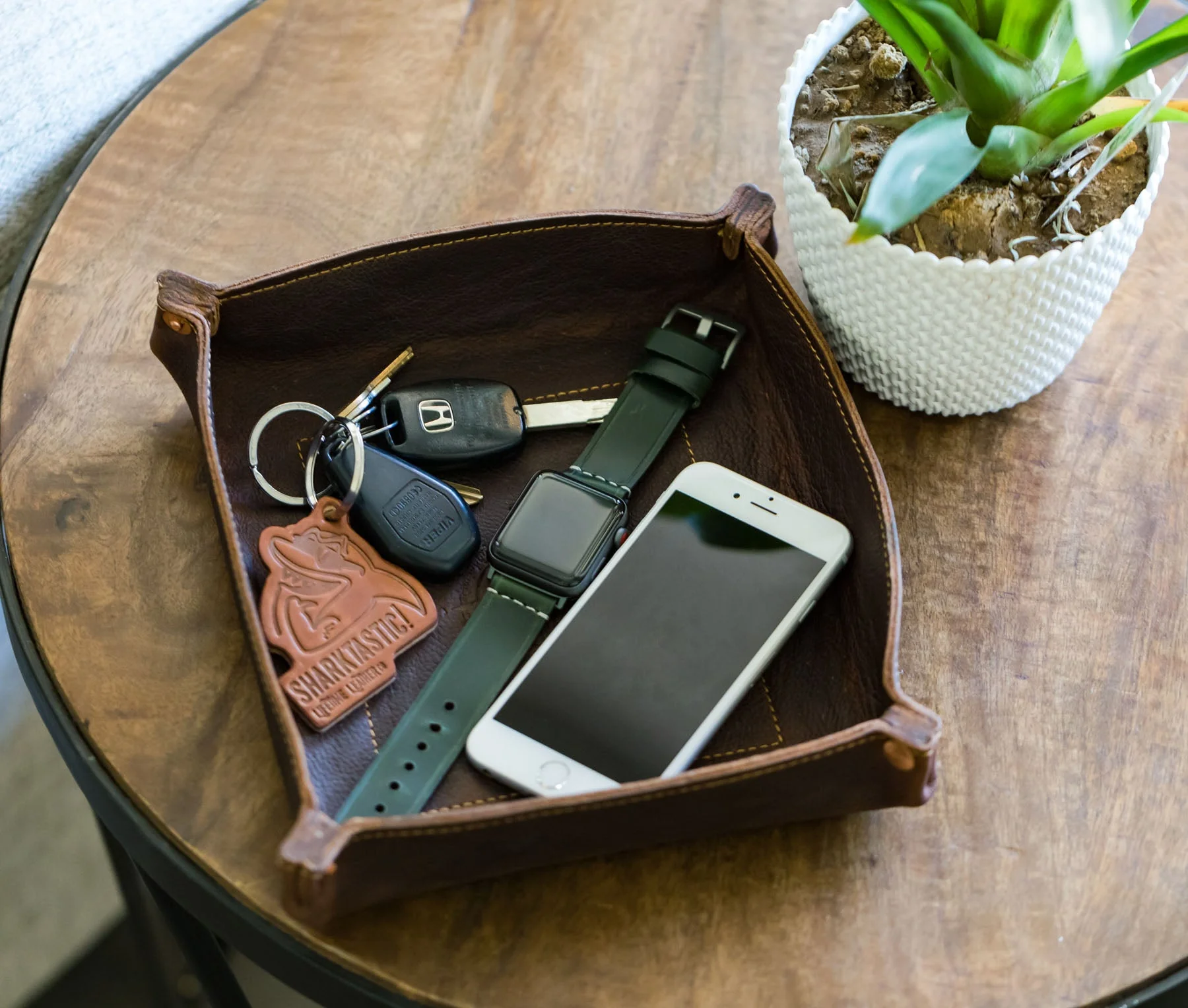 Rivet Valet Tray by Lifetime Leather Co - Image 3