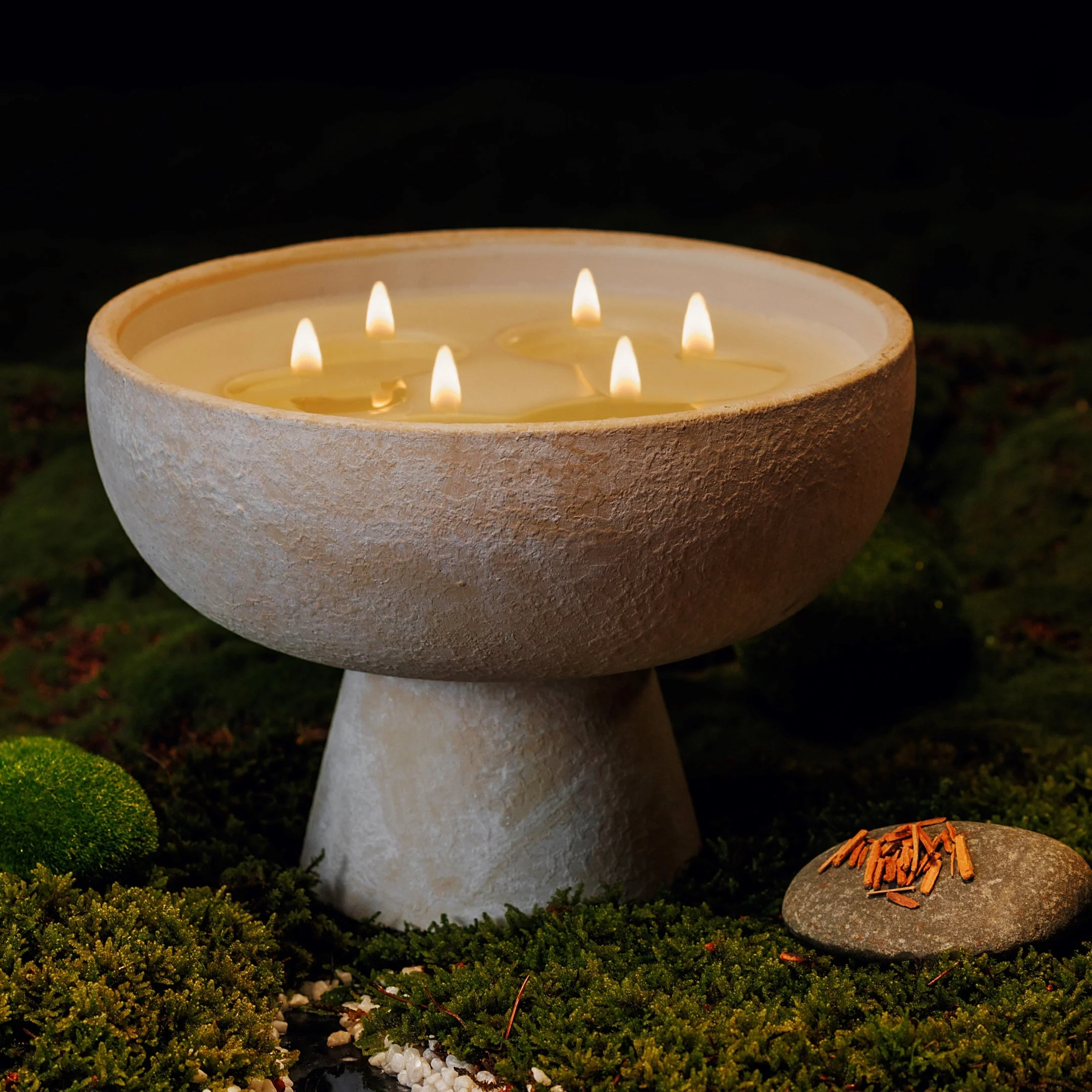 Romance - Ceramic Refillable Candle - Oakmoss & Sandalwood - Image 10