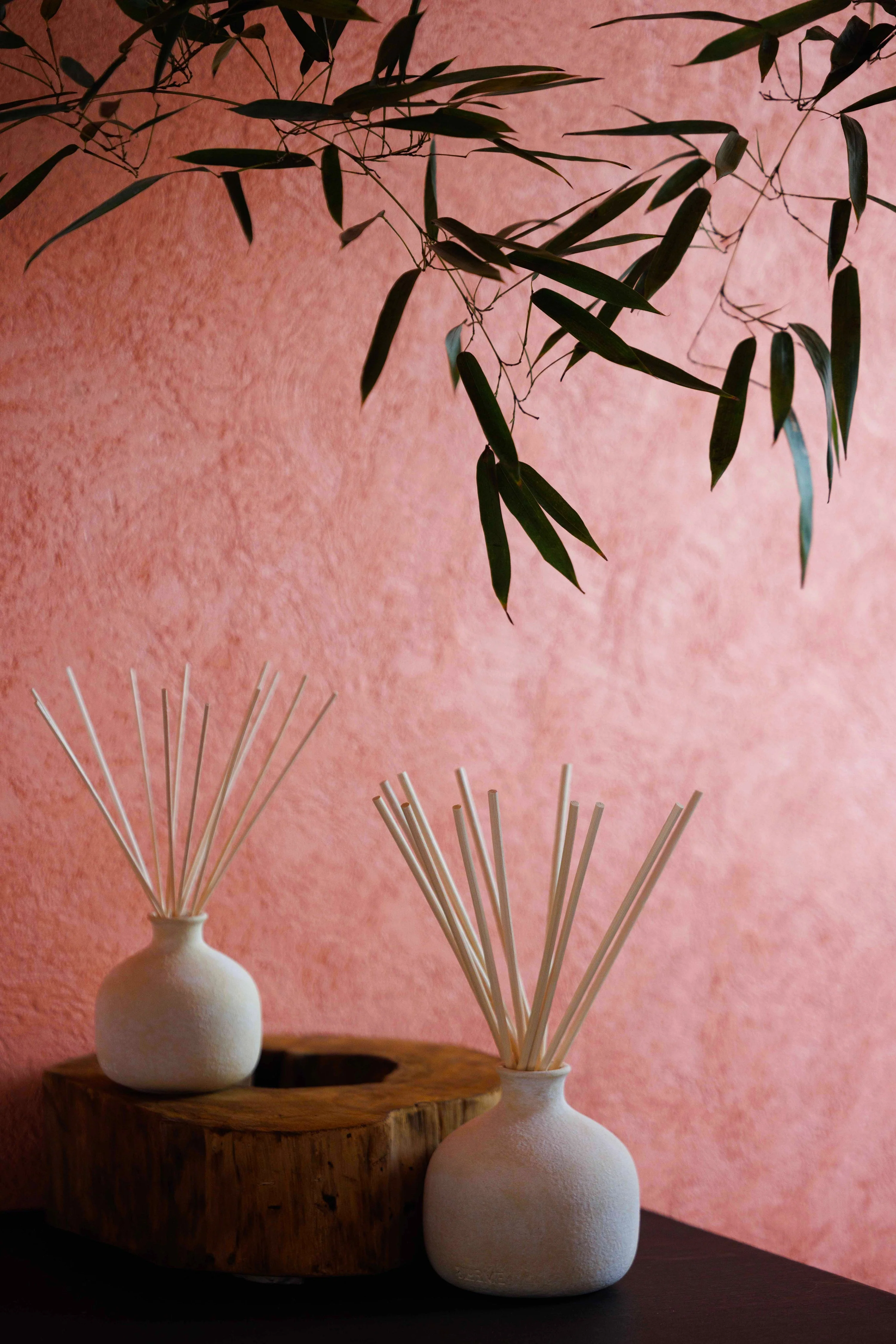 Romance - Ceramic Refillable Diffuser - Oakmoss & Sandalwood - Image 5