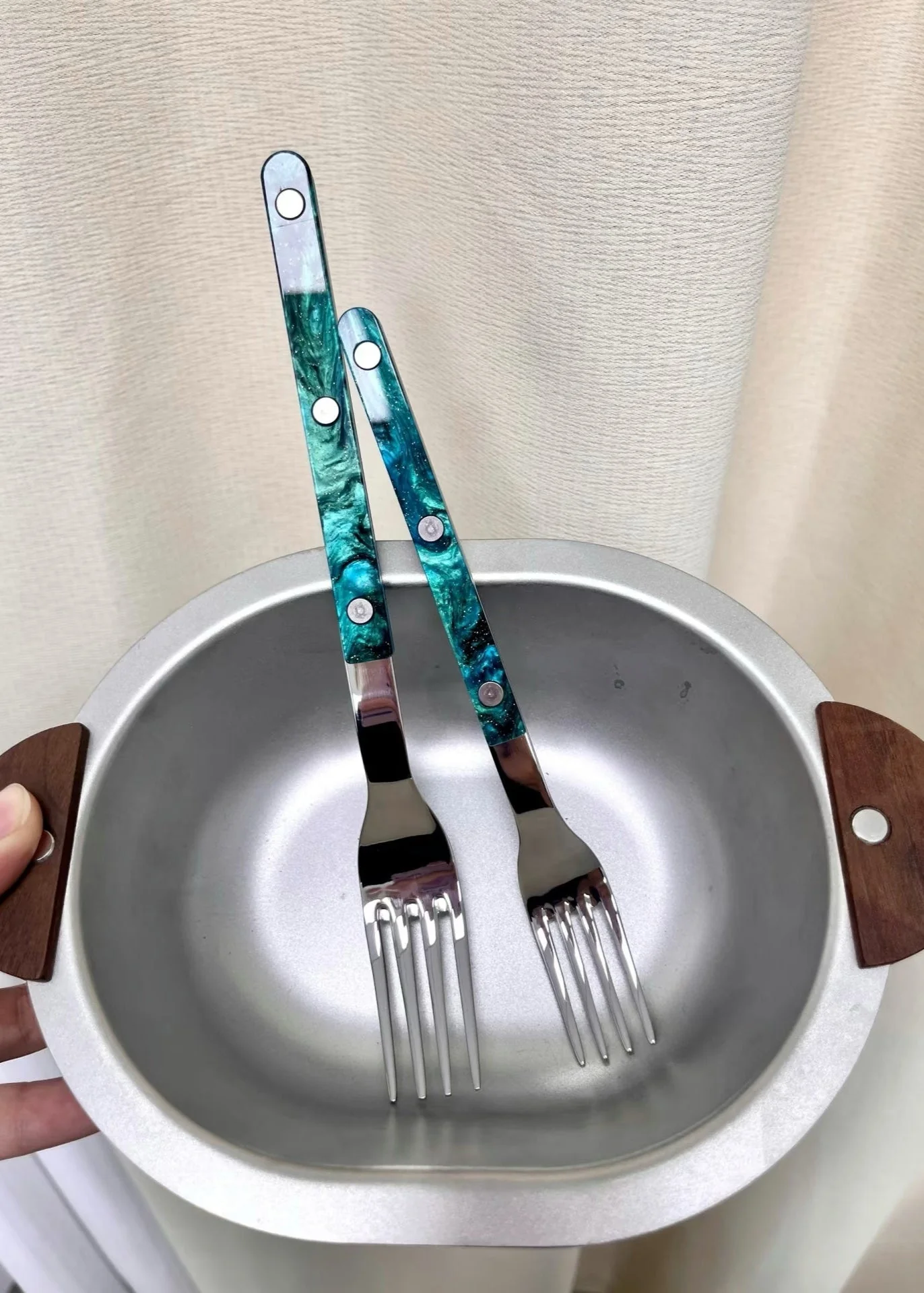 Set Of 10 Pcs Modern Elegant Terra Flatware - Bistrot Style Cutlery Silverware Set - Image 8