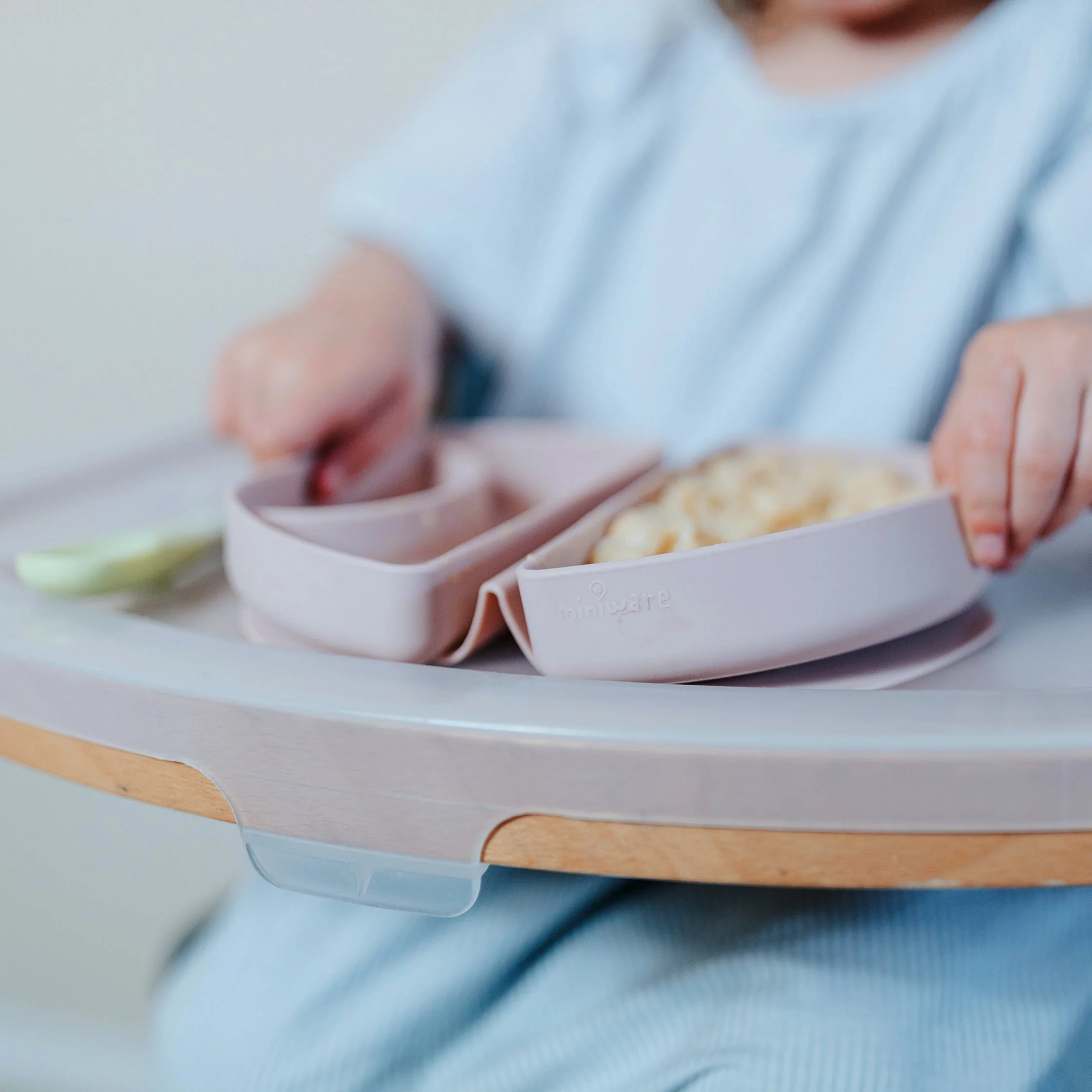Silifold: Compact Children's Portable Plate - Pink Salt by Miniware - Image 9
