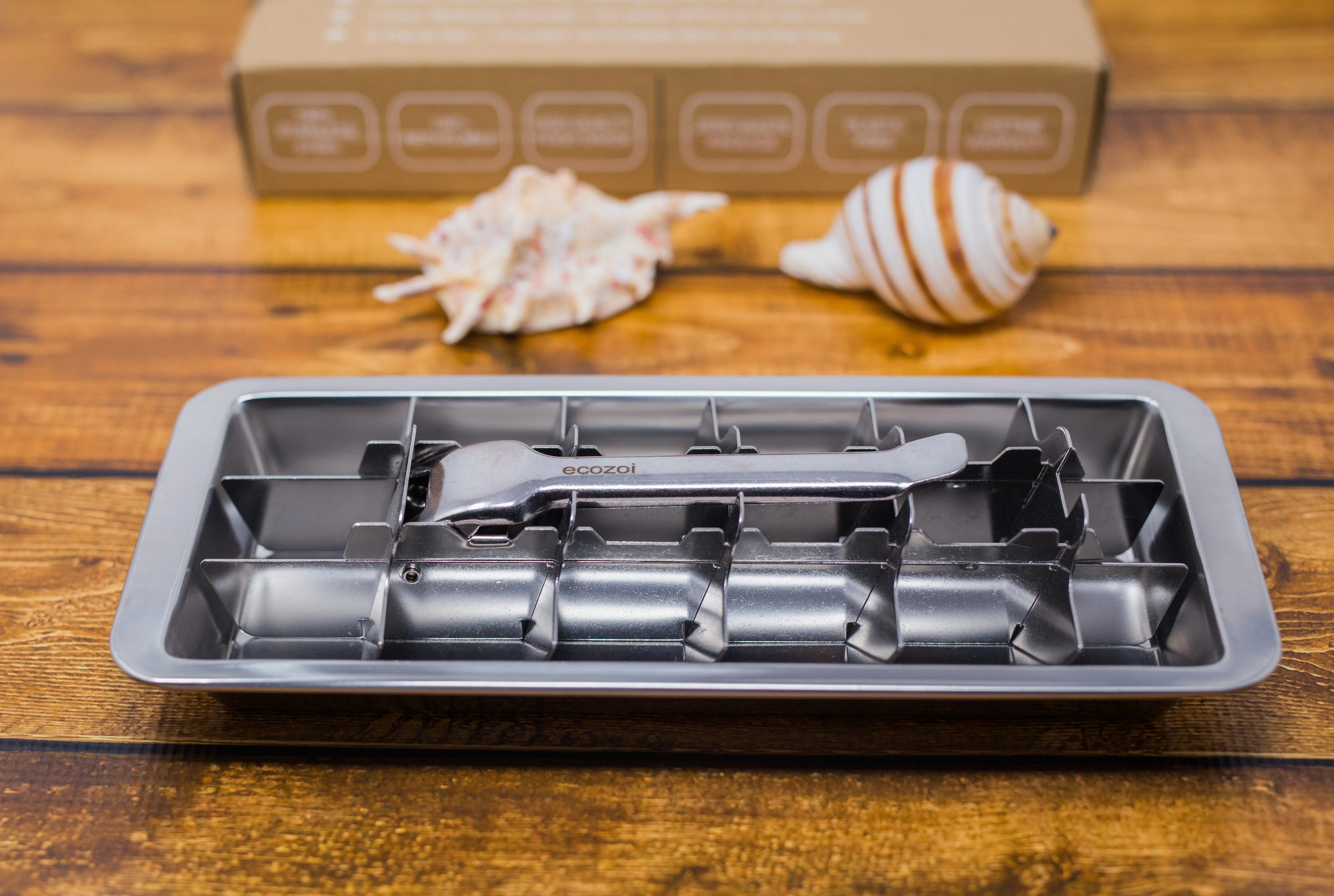 Stainless Steel Ice Cube Tray with Easy Release Handle, Vintage Design by ecozoi - Image 5